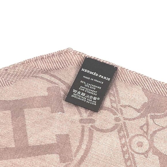 HERMES Pink Diamond Silk Scarf - Picture 2 of 8